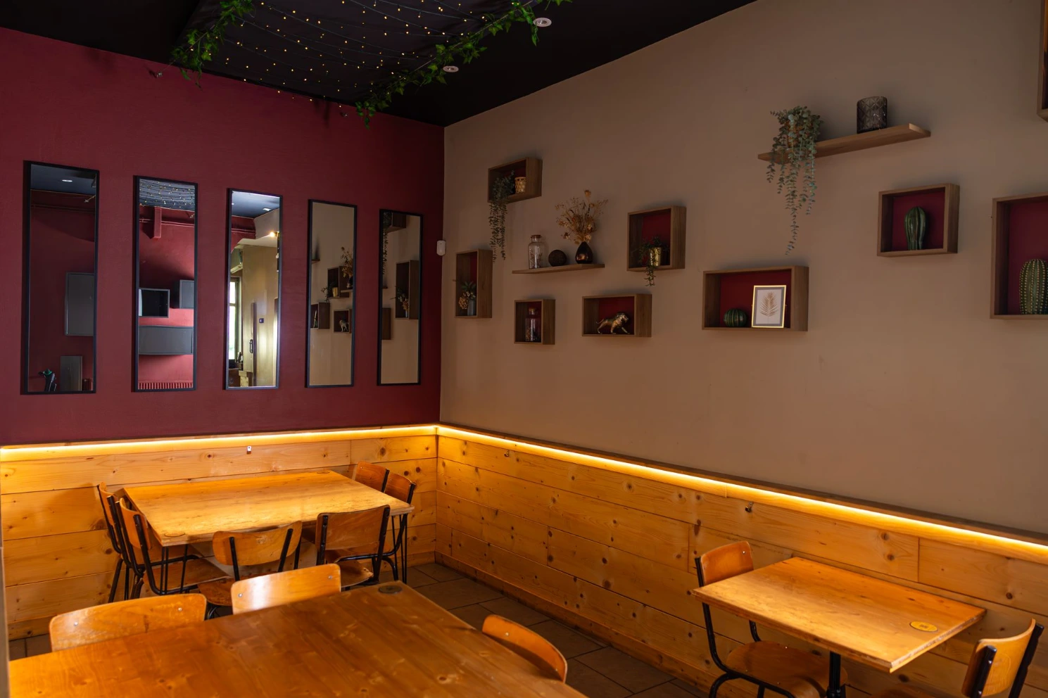 Salle privative de La Belle Équipe pour repas d'équipe et événements à Lyon 9